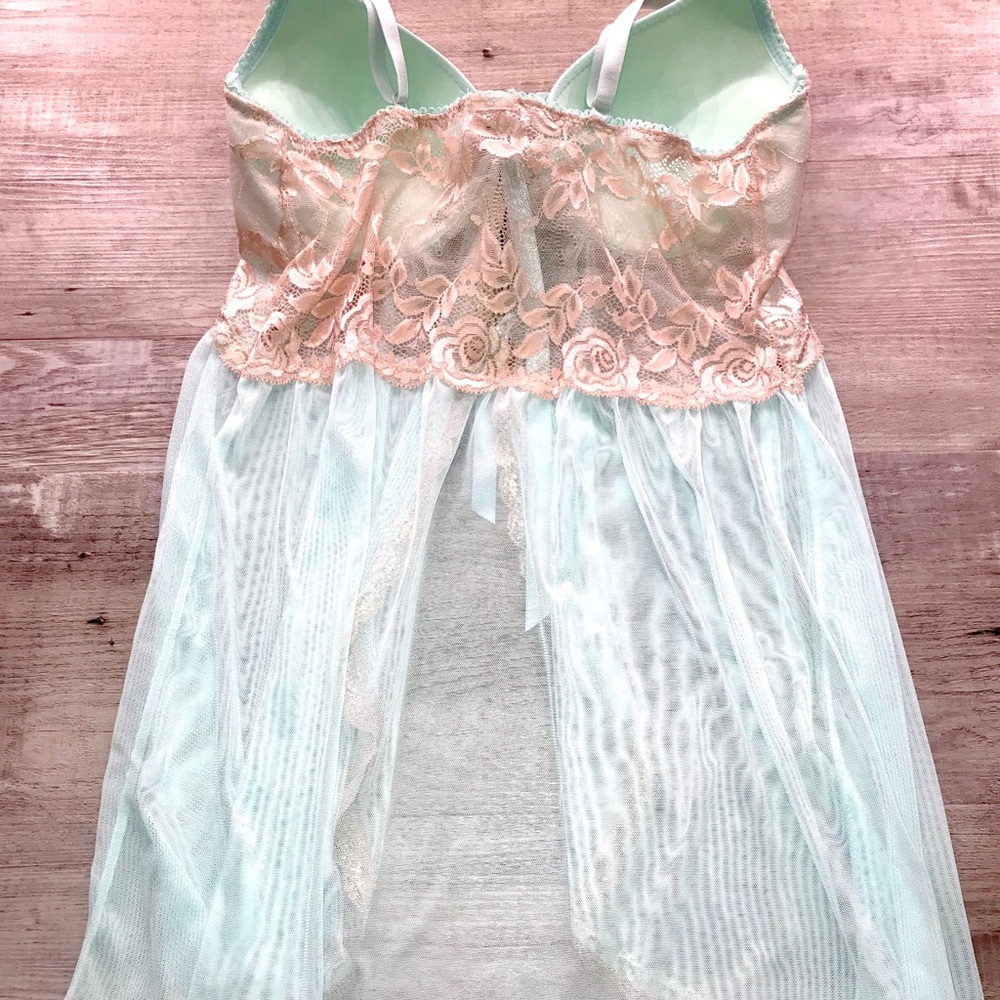 Jessica Simpson| Lingerie- Medium - Picture 4 of 4
